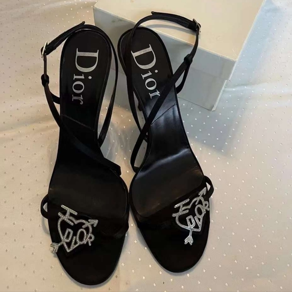 Meet your Posher, Annie - Picture 1 of 1